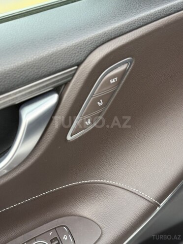 Hyundai Grandeur-21