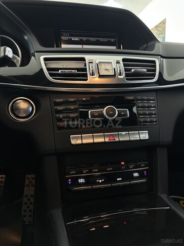 Mercedes E 220 d-15