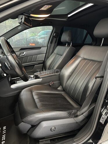 Mercedes E 220 d-4
