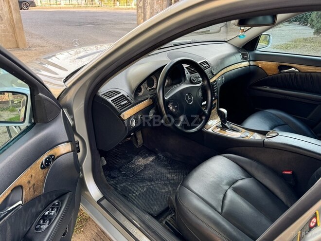 Mercedes E 220 d 2004, 391,000 km - 2.2 l - Bakı