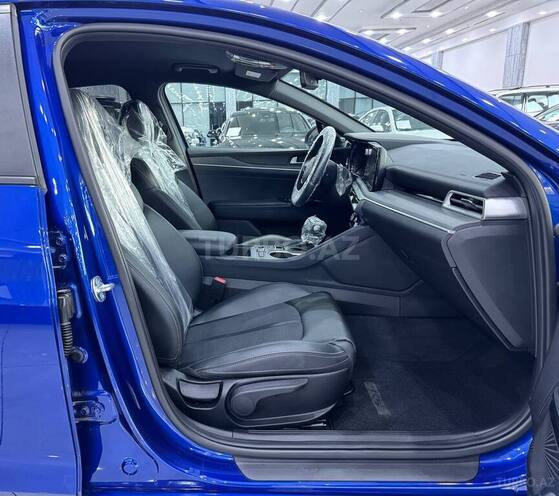 Kia K5-12