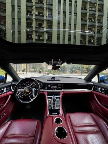 Porsche Panamera 4S 2018, 65,000 km - 3.0 l - Bakı