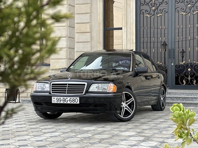 Mercedes C 230 1998, 432,000 km - 2.3 l - Saatlı