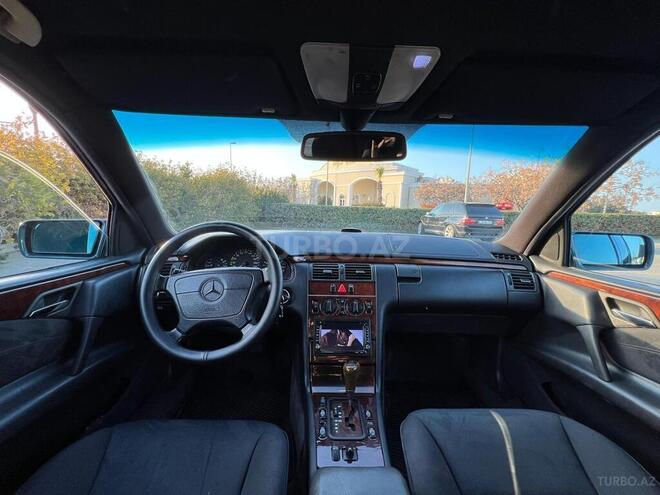 Mercedes E 200 1998, 290,677 km - 2.0 l - Bakı