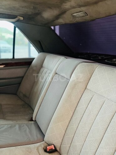 Mercedes E 200 1995, 286,734 km - 2.0 l - Bakı