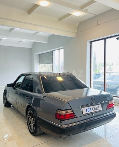 Mercedes E 200 1995, 286,734 km - 2.0 l - Bakı
