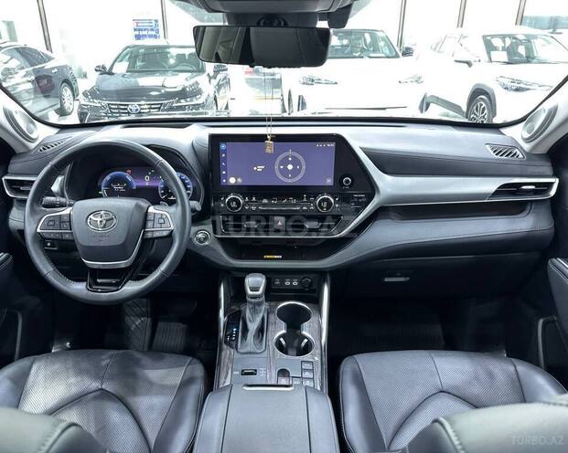 Toyota Highlander 2024, 31,200 km - 2.5 l - Bakı