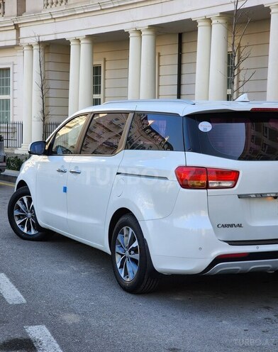 Kia Carnival 2016, 240,500 km - 2.2 l - Bakı