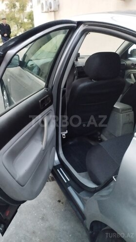Volkswagen Passat 2002, 300,000 km - 1.8 l - Bakı