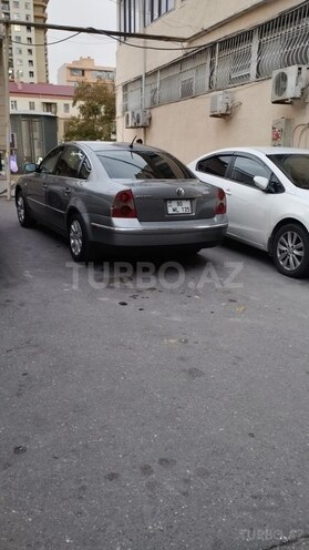 Volkswagen Passat 2002, 300,000 km - 1.8 l - Bakı