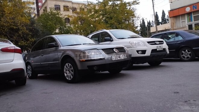 Volkswagen Passat 2002, 300,000 km - 1.8 l - Bakı