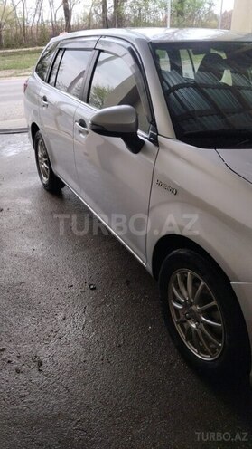 Toyota Corolla Fielder 2015, 200,000 km - 1.5 l - Bakı