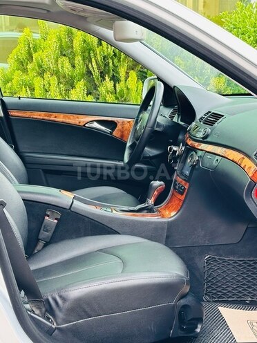 Mercedes E 200 2007, 297,000 km - 1.8 l - Bakı