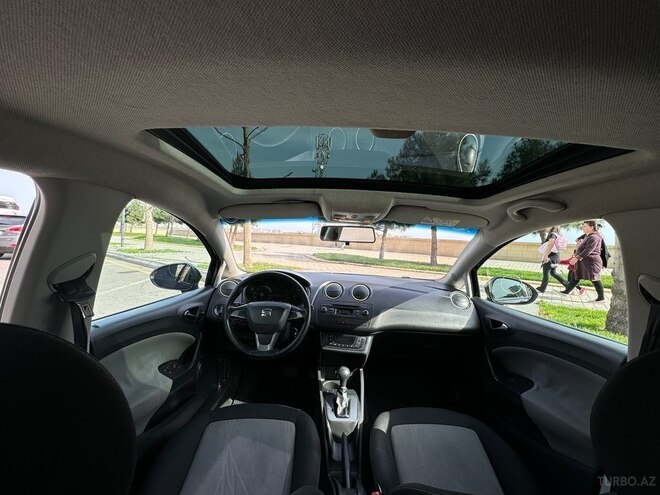 SEAT Ibiza-4