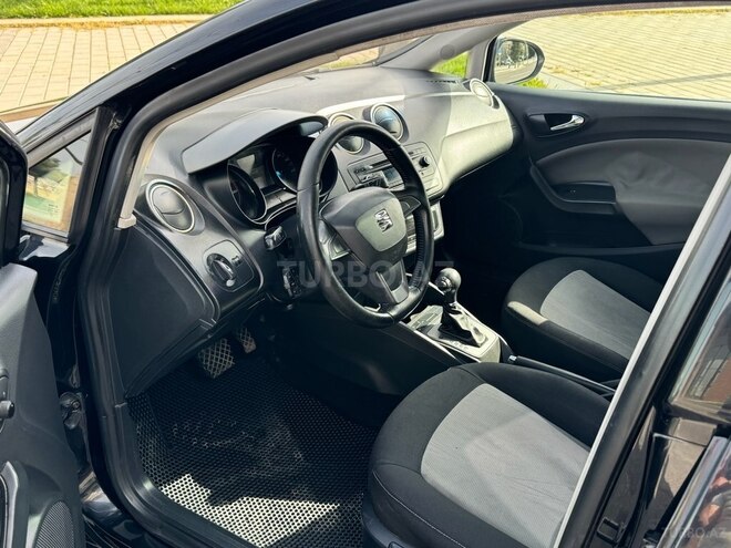SEAT Ibiza-3