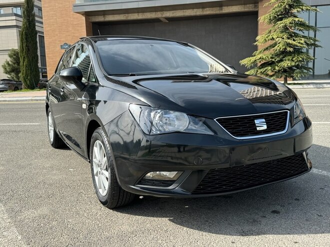 SEAT Ibiza-8