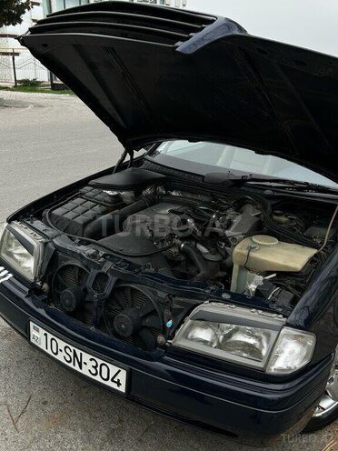 Mercedes C 180 1993, 124,456 km - 1.8 л - Şəki