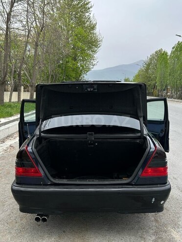 Mercedes C 180 1993, 124,456 km - 1.8 л - Şəki