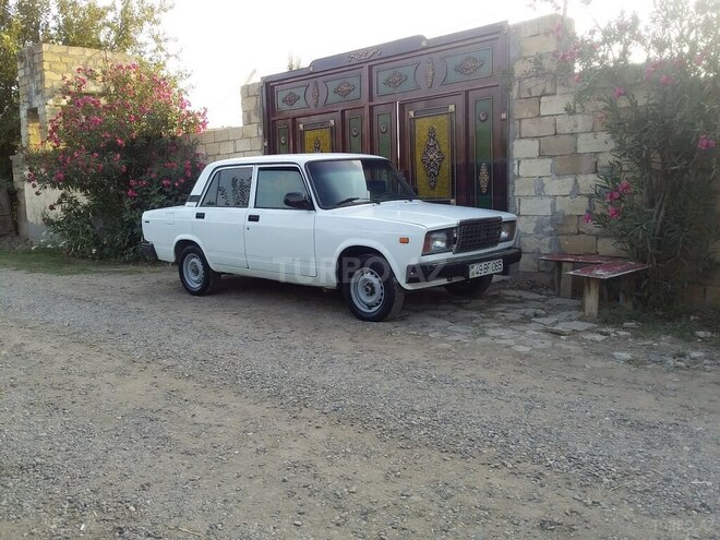 LADA (VAZ) 2107 2003, 24,438 km - 1.6 l - Saatlı