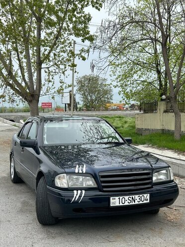 Mercedes C 180 1993, 124,456 km - 1.8 л - Şəki