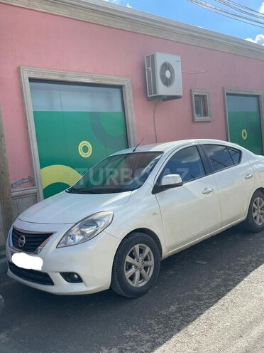 Nissan Sunny 2013, 241,769 km - 1.5 l - Bakı