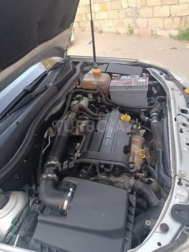Opel Astra 2009, 243,000 km - 1.4 l - Bakı