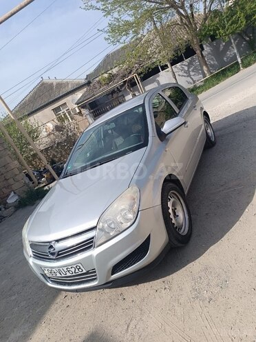 Opel Astra 2009, 243,000 km - 1.4 l - Bakı