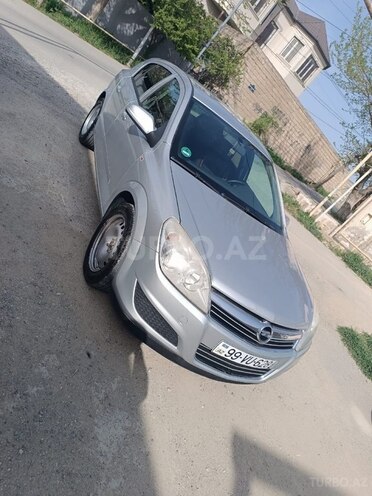 Opel Astra 2009, 243,000 km - 1.4 l - Bakı