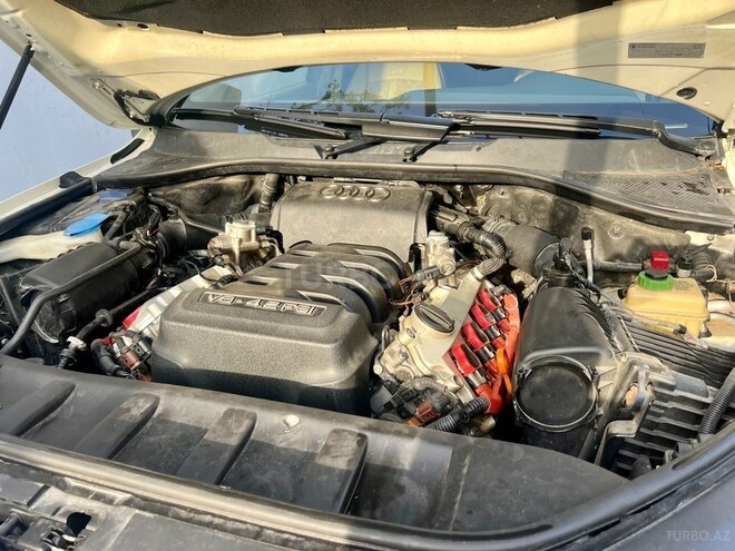 Audi Q7 2006, 266,600 km - 4.2 л - Bakı