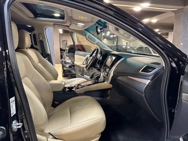 Mitsubishi  2021, 16,000 km - 3.0 l - Bakı