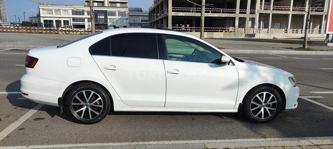 Volkswagen Jetta 2017, 195,000 km - 1.4 l - Bakı