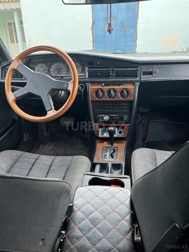 Mercedes 190 1990, 229,381 km - 1.8 l - Zərdab