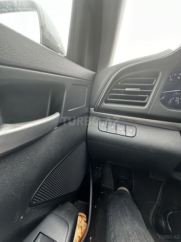 Hyundai Elantra 2018, 144,000 km - 2.0 l - Bakı