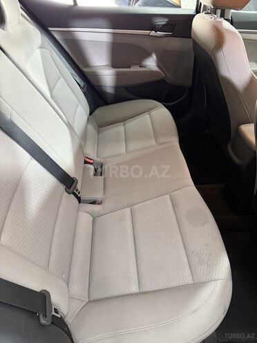 Hyundai Elantra 2019, 85,000 km - 2.0 l - Bakı