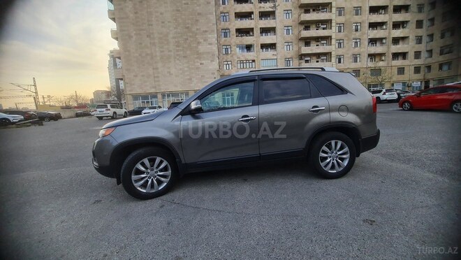 Kia Sorento 2011, 243,000 km - 2.0 l - Bakı