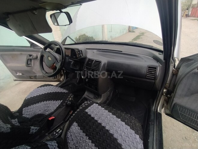 LADA (VAZ) 2112 2002, 300,000 km - 1.5 л - Xaçmaz