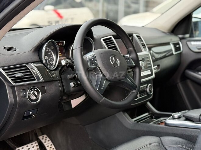 Mercedes GL 450 4MATIC-11