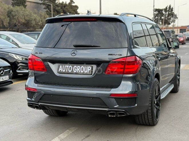 Mercedes GL 450 4MATIC-7
