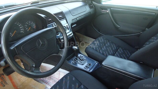 Mercedes C 180 1998, 210,000 km - 1.8 л - Salyan