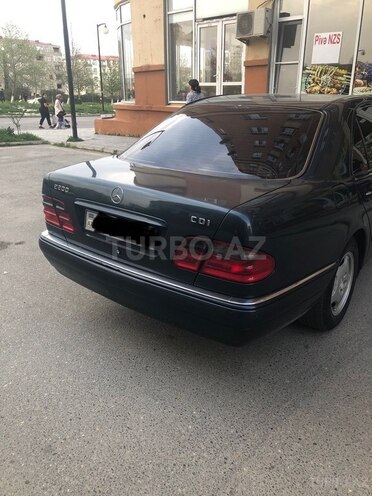 Mercedes E 220 d 1999, 571,000 km - 2.2 l - Bakı