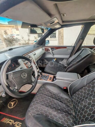 Mercedes E 300 d 1998, 482,500 km - 3.0 л - Bakı
