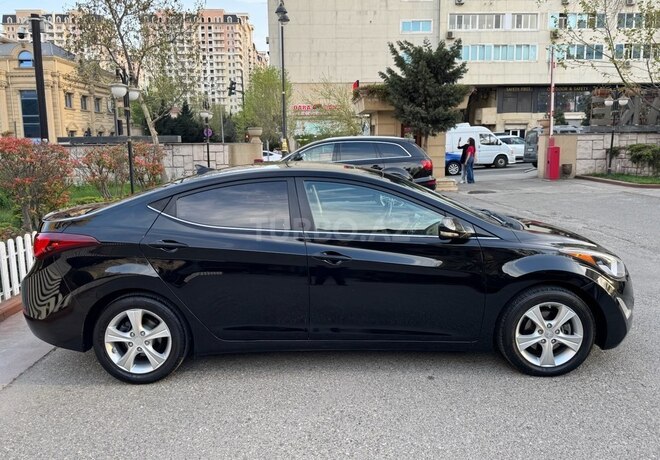 Hyundai Elantra 2015, 111,750 km - 1.8 l - Bakı