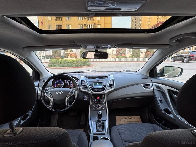 Hyundai Elantra 2015, 111,750 km - 1.8 l - Bakı