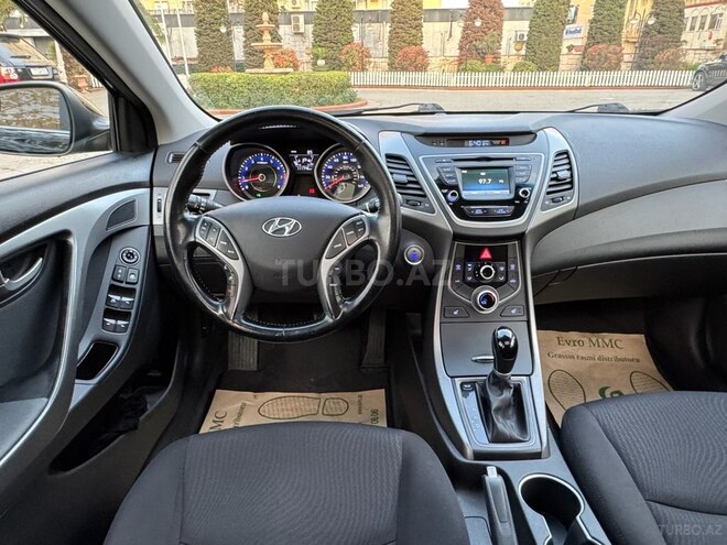 Hyundai Elantra 2015, 111,750 km - 1.8 l - Bakı