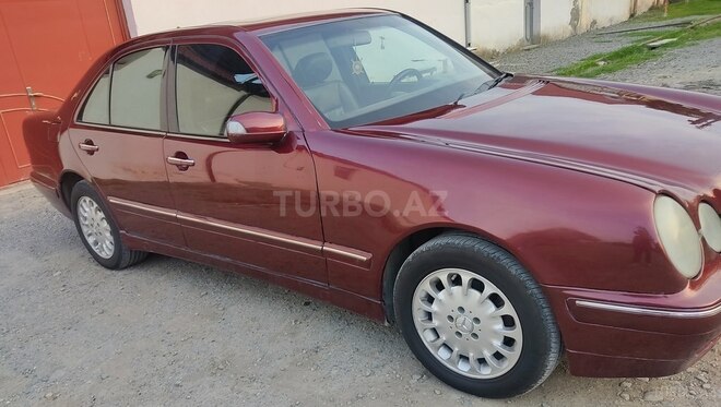 Mercedes E 240 1999, 349,684 km - 2.4 л - Bakı