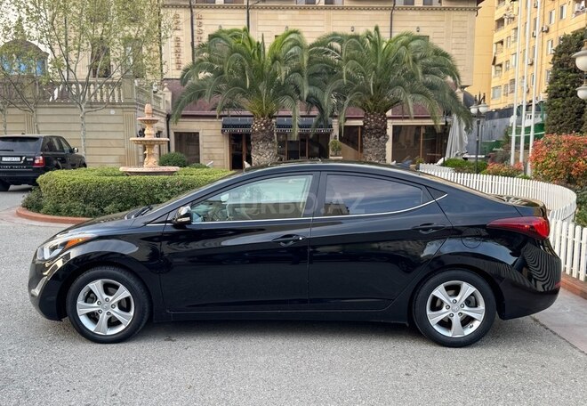Hyundai Elantra 2015, 111,750 km - 1.8 l - Bakı