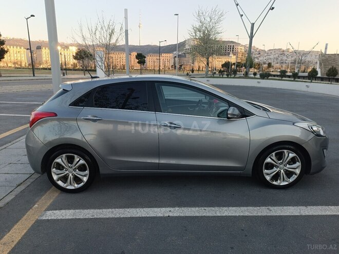 Hyundai i30 2013, 200,000 km - 1.6 l - Bakı
