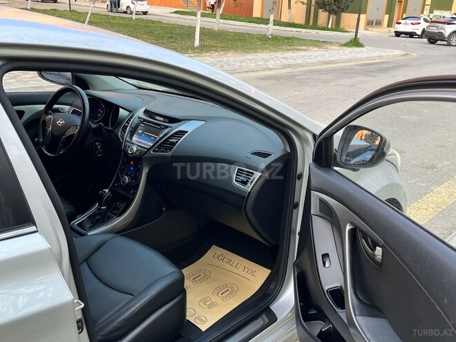 Hyundai Avante 2015, 183,000 km - 1.6 л - Bakı