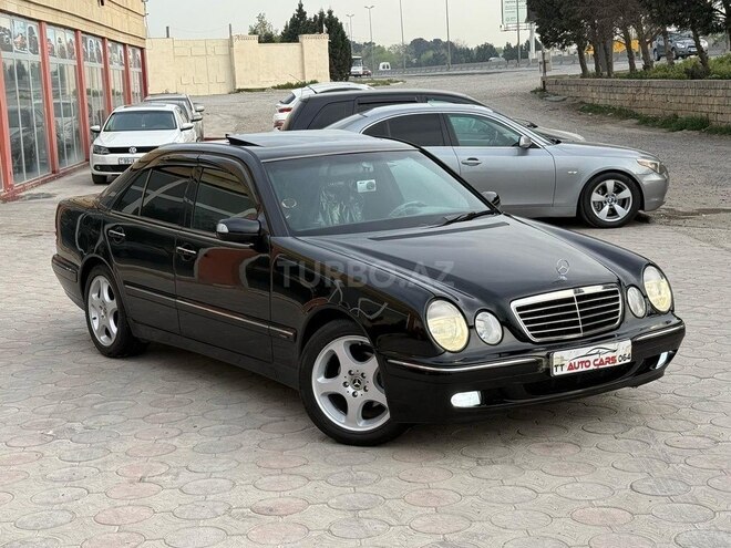 Mercedes E 240 2001, 205,760 km - 2.4 l - Sumqayıt