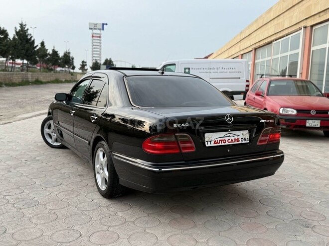 Mercedes E 240 2001, 205,760 km - 2.4 l - Sumqayıt